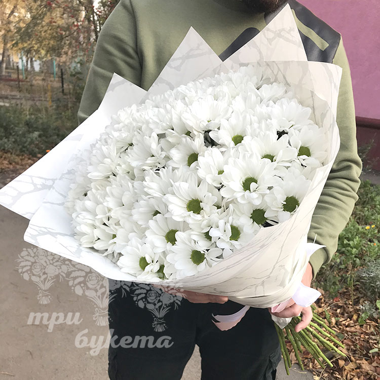 Букет из 25 кустовых хризантем